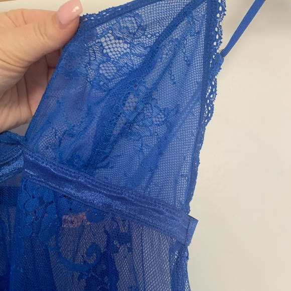 La Vie en Rose Blue Full Lace Slip - Picture 4 of 9
